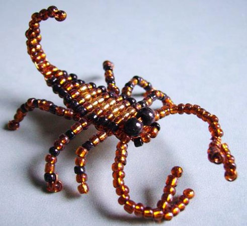 Скорпион из бисера